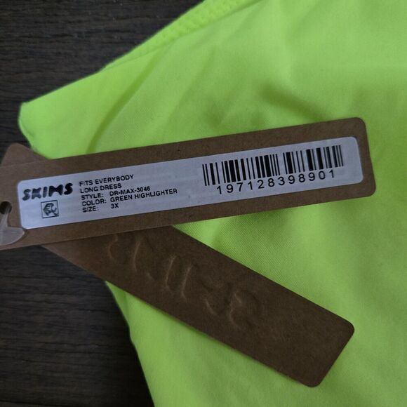 SKIMS Green Highlighter Neon Cut Out Tube FITS EVERYBODY Dress Size 3X New - Picture 6 of 7